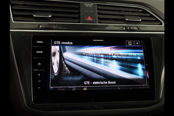 Volkswagen Tiguan 1.4 TSI eHybrid Elegance 245 pk Automaat (DSG) | Navigatie | Panoramadak | Elektr. trekhaak | Parkeersensoren (Park assist) | Rondomzicht camera | Matrix LED koplampen |