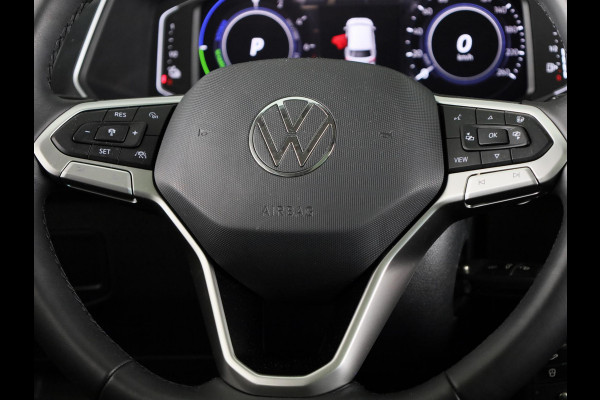Volkswagen Tiguan 1.4 TSI eHybrid Elegance 245 pk Automaat (DSG) | Navigatie | Panoramadak | Elektr. trekhaak | Parkeersensoren (Park assist) | Rondomzicht camera | Matrix LED koplampen |