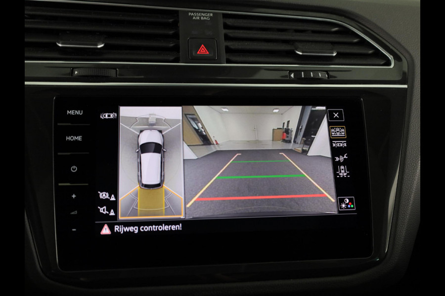 Volkswagen Tiguan 1.4 TSI eHybrid Elegance 245 pk Automaat (DSG) | Navigatie | Panoramadak | Elektr. trekhaak | Parkeersensoren (Park assist) | Rondomzicht camera | Matrix LED koplampen |