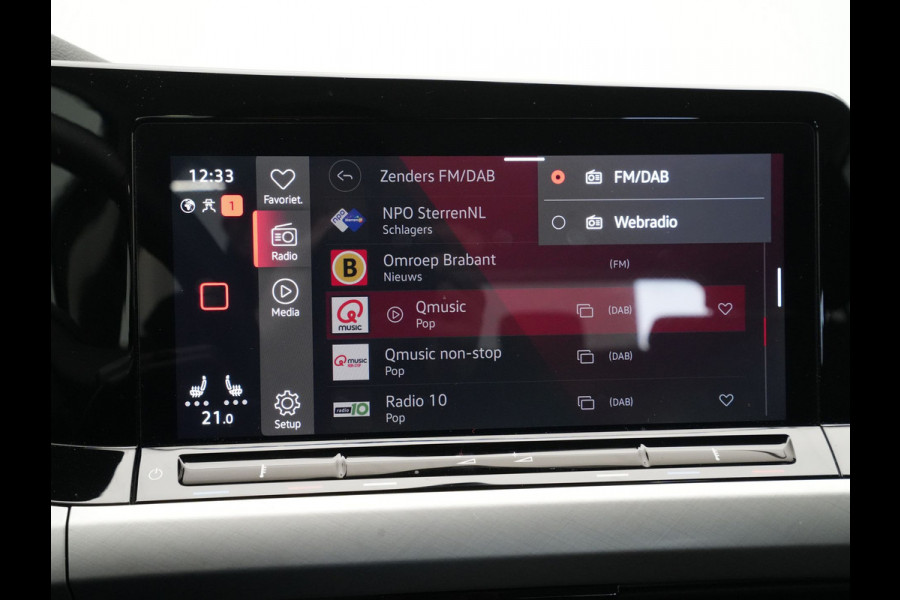 Volkswagen Golf 1.0 eTSI 110pk DSG Life Business Navigatie Stoelverwarming Acc Pdc 259