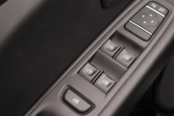 Renault Clio Estate 0.9 TCe Limited Trekhaak Navigatie Origineel NL