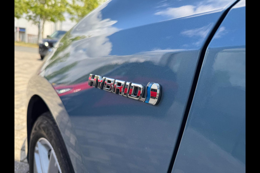 Toyota Auris 1.8 Hybrid Active, Trekhaak, Camera, Bluetooth