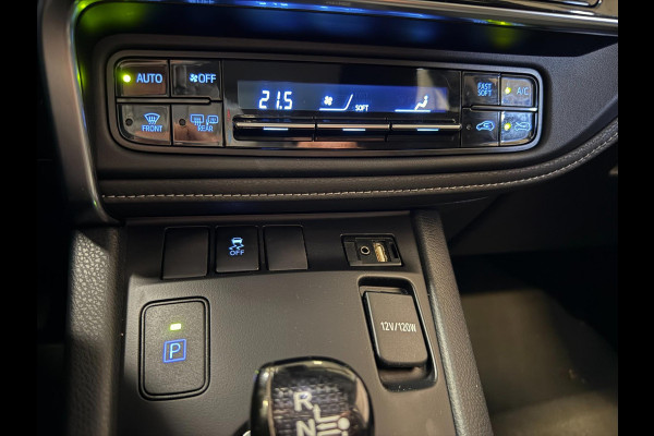 Toyota Auris 1.8 Hybrid Active, Trekhaak, Camera, Bluetooth