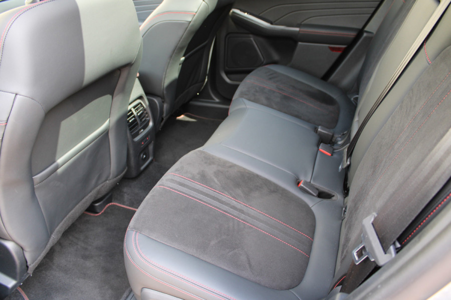 Ford Kuga 2.5 PHEV ST-Line X | Facelift | Panoramadak | Head-up | BLIS | Winterpack | Trekhaak | B&O | AGR
