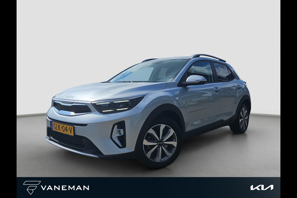 Kia Stonic 1.0 T-GDi MHEV DynamicPlusLine Automaat | Camera | LMV | Cruise | Navi | LED | Stoel- en Stuurverwarming | Privacy Glass | Apple Carplay & Android Auto | Kia Stonic 1.0 T-GDi MHEV DynamicPlusLine Automaat | Camera | LMV | Cruise | Navi | LED | Stoel- en Stuurverwarming | Privacy Glass | Apple Carplay & Android Auto |