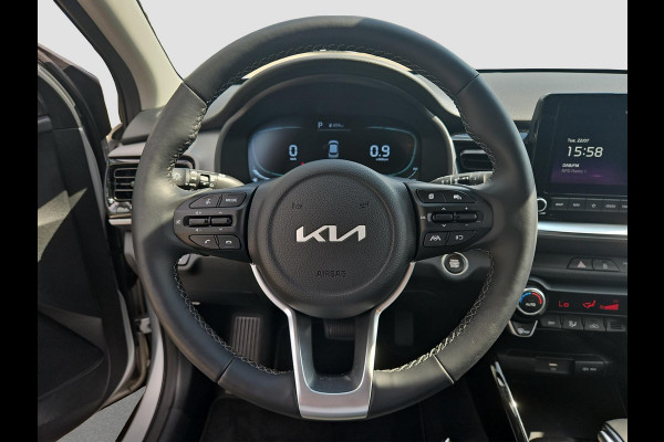 Kia Stonic 1.0 T-GDi MHEV DynamicPlusLine Automaat | Camera | LMV | Cruise | Navi | LED | Stoel- en Stuurverwarming | Privacy Glass | Apple Carplay & Android Auto |