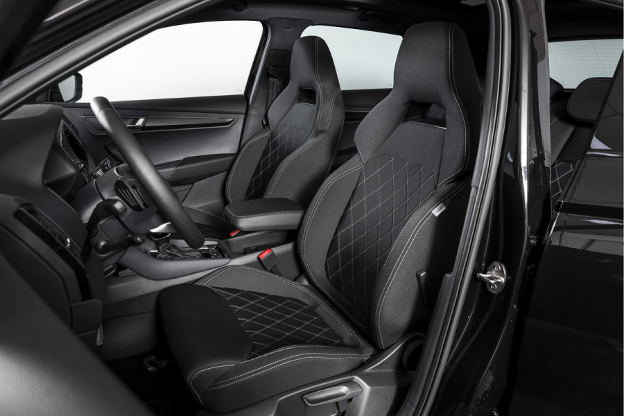 Škoda Karoq 1.5 TSI 150 PK ACT Sportline Business - Automaat | S/K-Panodak | Columbus pakket | Dig. Cockpit | Adapt. Cruise | Elek. Klep | Stuur-+Stoelverw. | Camera | NAV+App. Connect | ECC | LED | LM 19" | 3500