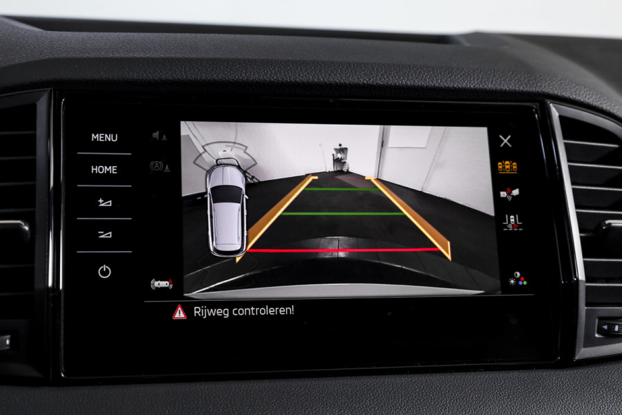 Škoda Karoq 1.5 TSI 150 PK ACT Sportline Business - Automaat | S/K-Panodak | Columbus pakket | Dig. Cockpit | Adapt. Cruise | Elek. Klep | Stuur-+Stoelverw. | Camera | NAV+App. Connect | ECC | LED | LM 19" | 3545