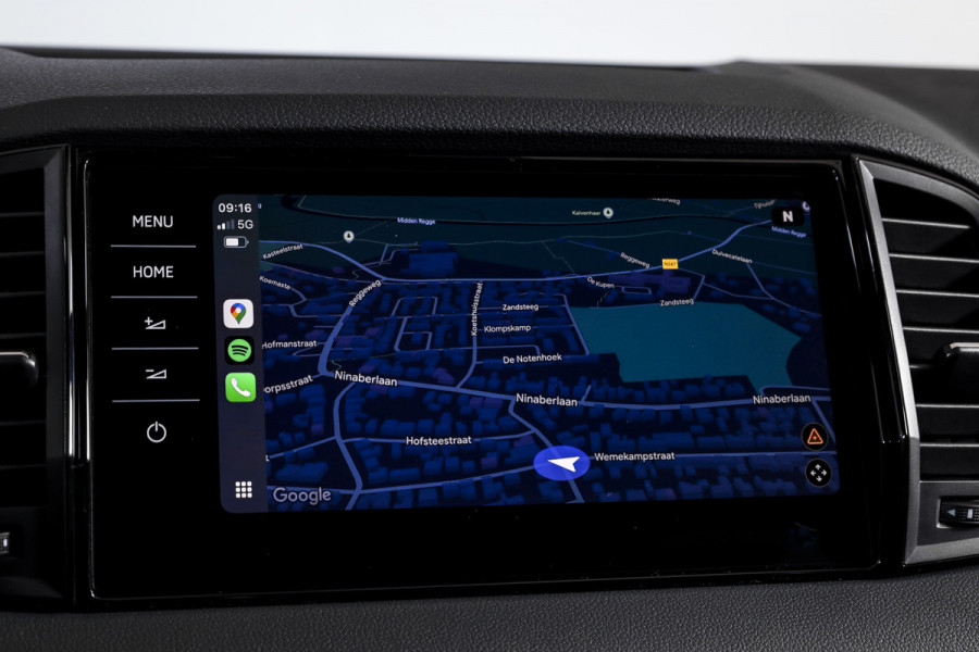 Škoda Karoq 1.5 TSI 150 PK ACT Sportline Business - Automaat | S/K-Panodak | Columbus pakket | Dig. Cockpit | Adapt. Cruise | Elek. Klep | Stuur-+Stoelverw. | Camera | NAV+App. Connect | ECC | LED | LM 19" | 3545