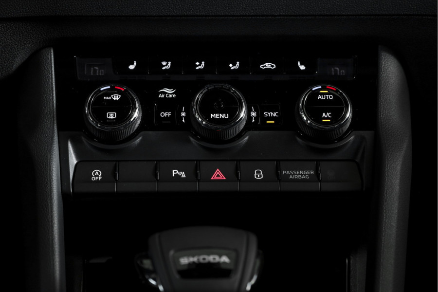 Škoda Karoq 1.5 TSI 150 PK ACT Sportline Business - Automaat | S/K-Panodak | Columbus pakket | Dig. Cockpit | Adapt. Cruise | Elek. Klep | Stuur-+Stoelverw. | Camera | NAV+App. Connect | ECC | LED | LM 19" | 3545