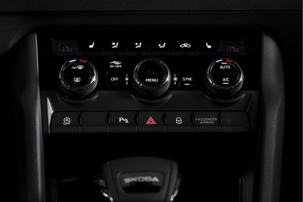 Škoda Karoq 1.5 TSI 150 PK ACT Sportline Business - Automaat | S/K-Panodak | Columbus pakket | Dig. Cockpit | Adapt. Cruise | Elek. Klep | Stuur-+Stoelverw. | Camera | NAV+App. Connect | ECC | LED | LM 19" | 3545