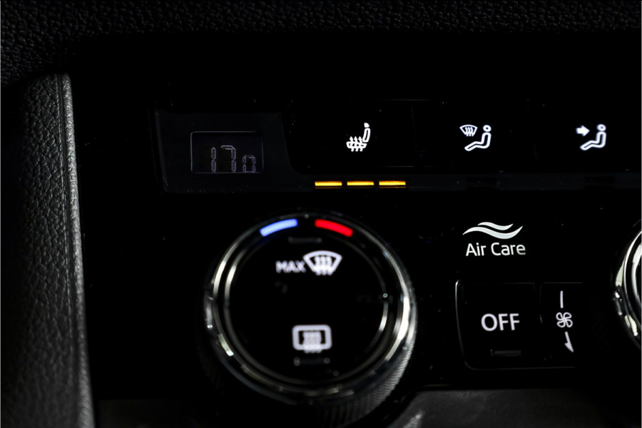 Škoda Karoq 1.5 TSI 150 PK ACT Sportline Business - Automaat | S/K-Panodak | Columbus pakket | Dig. Cockpit | Adapt. Cruise | Elek. Klep | Stuur-+Stoelverw. | Camera | NAV+App. Connect | ECC | LED | LM 19" | 3545