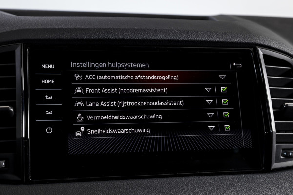 Škoda Karoq 1.5 TSI 150 PK ACT Sportline Business - Automaat | S/K-Panodak | Columbus pakket | Dig. Cockpit | Adapt. Cruise | Elek. Klep | Stuur-+Stoelverw. | Camera | NAV+App. Connect | ECC | LED | LM 19" | 3545