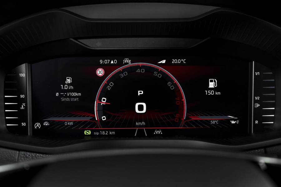Škoda Karoq 1.5 TSI 150 PK ACT Sportline Business - Automaat | S/K-Panodak | Columbus pakket | Dig. Cockpit | Adapt. Cruise | Elek. Klep | Stuur-+Stoelverw. | Camera | NAV+App. Connect | ECC | LED | LM 19" | 3545