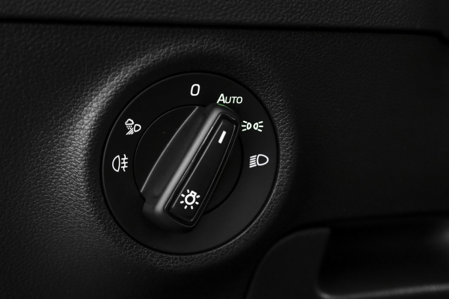 Škoda Karoq 1.5 TSI 150 PK ACT Sportline Business - Automaat | S/K-Panodak | Columbus pakket | Dig. Cockpit | Adapt. Cruise | Elek. Klep | Stuur-+Stoelverw. | Camera | NAV+App. Connect | ECC | LED | LM 19" | 3545