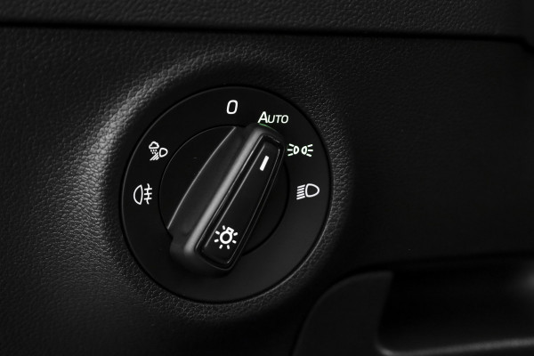 Škoda Karoq 1.5 TSI 150 PK ACT Sportline Business - Automaat | S/K-Panodak | Columbus pakket | Dig. Cockpit | Adapt. Cruise | Elek. Klep | Stuur-+Stoelverw. | Camera | NAV+App. Connect | ECC | LED | LM 19" | 3545
