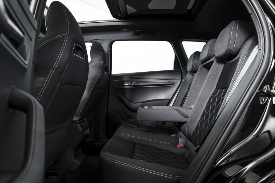 Škoda Karoq 1.5 TSI 150 PK ACT Sportline Business - Automaat | S/K-Panodak | Columbus pakket | Dig. Cockpit | Adapt. Cruise | Elek. Klep | Stuur-+Stoelverw. | Camera | NAV+App. Connect | ECC | LED | LM 19" | 3545