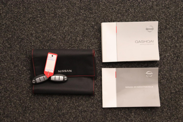 Nissan QASHQAI 1.3 DIG-T Tekna Pano/dak Leder Rondomzicht/Camera