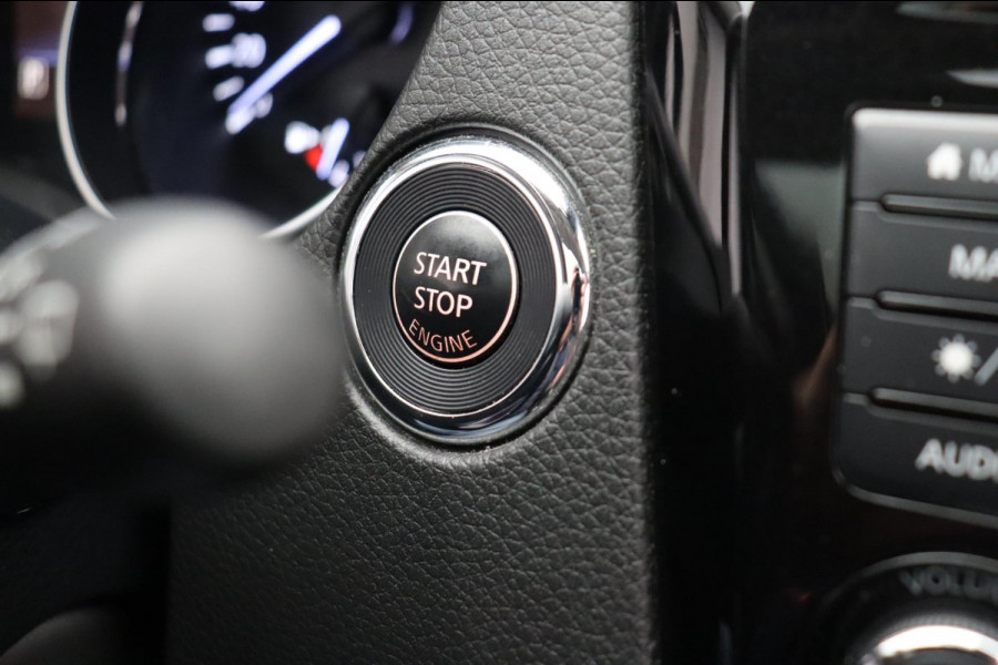 Nissan QASHQAI 1.3 DIG-T Tekna Pano/dak Leder Rondomzicht/Camera