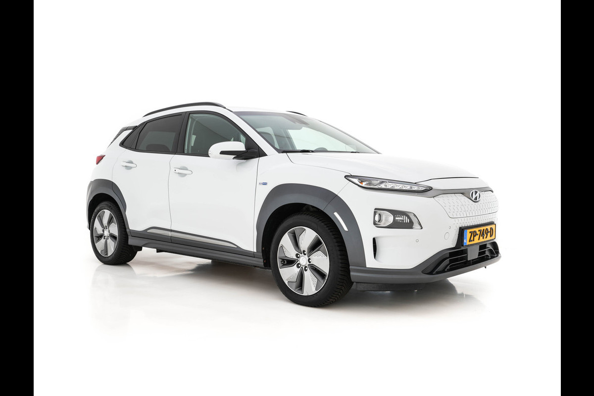 Hyundai Kona EV Premium 64 kWh (INCL-BTW) *FULL-LEATHER | HEAD-UP | FULL-LED | NAVI-FULLMAP | DAB | ADAPTIVE-CRUISE | KRELL-AUDIO | KEYLESS | CAMERA | BLIND-SPOT | LANE-ASSIST | DIGI-COCKPIT | COMFORT-SEATS | 17''ALU* Hyundai Kona EV Premium 64 kWh (INCL-BTW) *FULL-LEATHER | HEAD-UP | FULL-LED | NAVI-FULLMAP | DAB | ADAPTIVE-CRUISE | KRELL-AUDIO | KEYLESS | CAMERA | BLIND-SPOT | LANE-ASSIST | DIGI-COCKPIT | COMFORT-SEATS | 17''ALU*