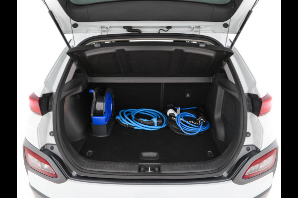 Hyundai Kona EV Premium 64 kWh (INCL-BTW) *FULL-LEATHER | HEAD-UP | FULL-LED | NAVI-FULLMAP | DAB | ADAPTIVE-CRUISE | KRELL-AUDIO | KEYLESS | CAMERA | BLIND-SPOT | LANE-ASSIST | DIGI-COCKPIT | COMFORT-SEATS | 17''ALU*