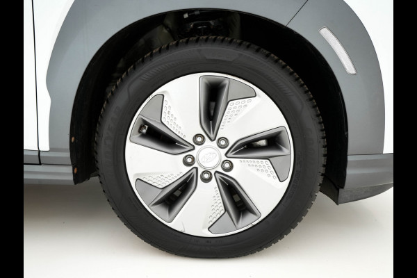 Hyundai Kona EV Premium 64 kWh (INCL-BTW) *FULL-LEATHER | HEAD-UP | FULL-LED | NAVI-FULLMAP | DAB | ADAPTIVE-CRUISE | KRELL-AUDIO | KEYLESS | CAMERA | BLIND-SPOT | LANE-ASSIST | DIGI-COCKPIT | COMFORT-SEATS | 17''ALU*