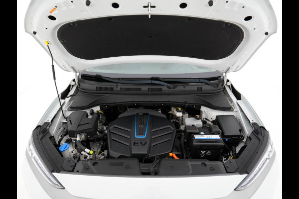 Hyundai Kona EV Premium 64 kWh (INCL-BTW) *FULL-LEATHER | HEAD-UP | FULL-LED | NAVI-FULLMAP | DAB | ADAPTIVE-CRUISE | KRELL-AUDIO | KEYLESS | CAMERA | BLIND-SPOT | LANE-ASSIST | DIGI-COCKPIT | COMFORT-SEATS | 17''ALU*