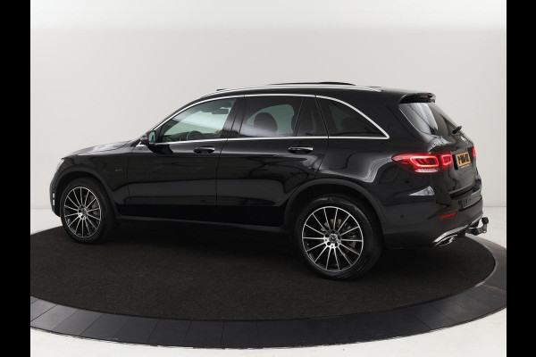 Mercedes-Benz GLC 300e 4Matic AMG Line | Panoramadak | Trekhaak | Stoelverwarming | Carplay | Leder/Alcantara | Keyless | Navigatie