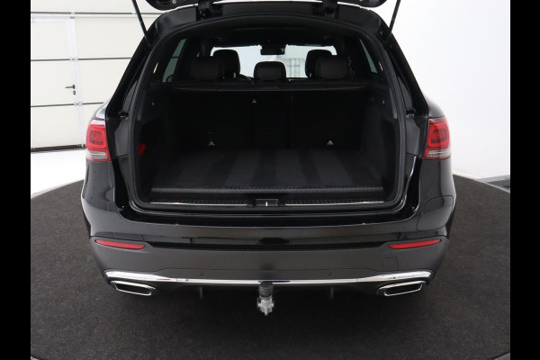 Mercedes-Benz GLC 300e 4Matic AMG Line | Panoramadak | Trekhaak | Stoelverwarming | Carplay | Leder/Alcantara | Keyless | Navigatie