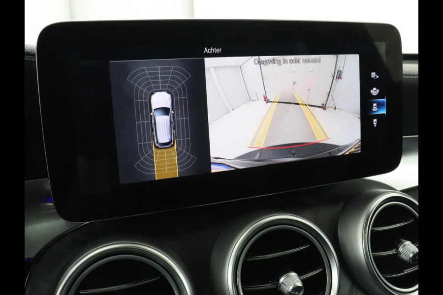 Mercedes-Benz GLC 300e 4Matic AMG Line | Panoramadak | Trekhaak | Stoelverwarming | Carplay | Leder/Alcantara | Keyless | Navigatie