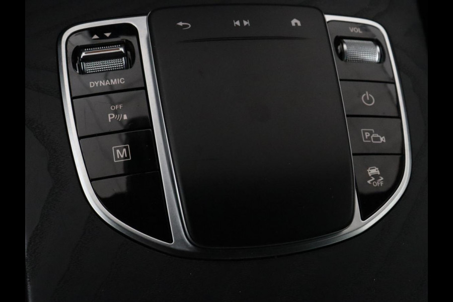 Mercedes-Benz GLC 300e 4Matic AMG Line | Panoramadak | Trekhaak | Stoelverwarming | Carplay | Leder/Alcantara | Keyless | Navigatie