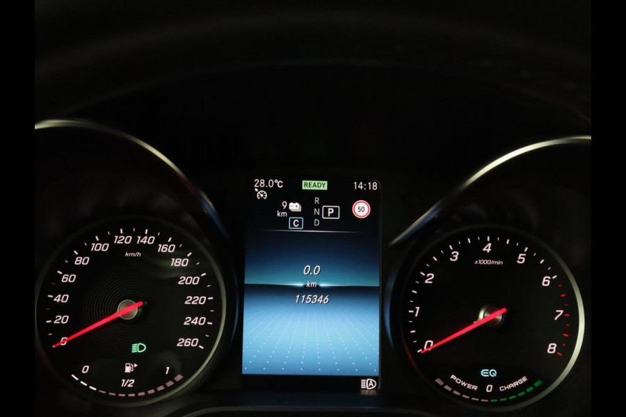 Mercedes-Benz GLC 300e 4Matic AMG Line | Panoramadak | Trekhaak | Stoelverwarming | Carplay | Leder/Alcantara | Keyless | Navigatie