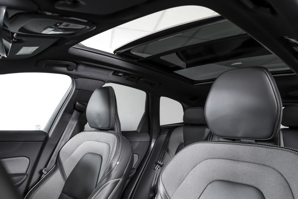 Volvo XC60 2.0 T8 Plug-in hybrid AWD Plus Dark | S/K-Panodak | Dig. Cockpit | Adapt. Cruise | Harman/Kardon | Memory Stoelen | Elek. Klep | Stoel-+stuurverw. | 360 Camera | NAV+App. Connect | LM 20" | 0212