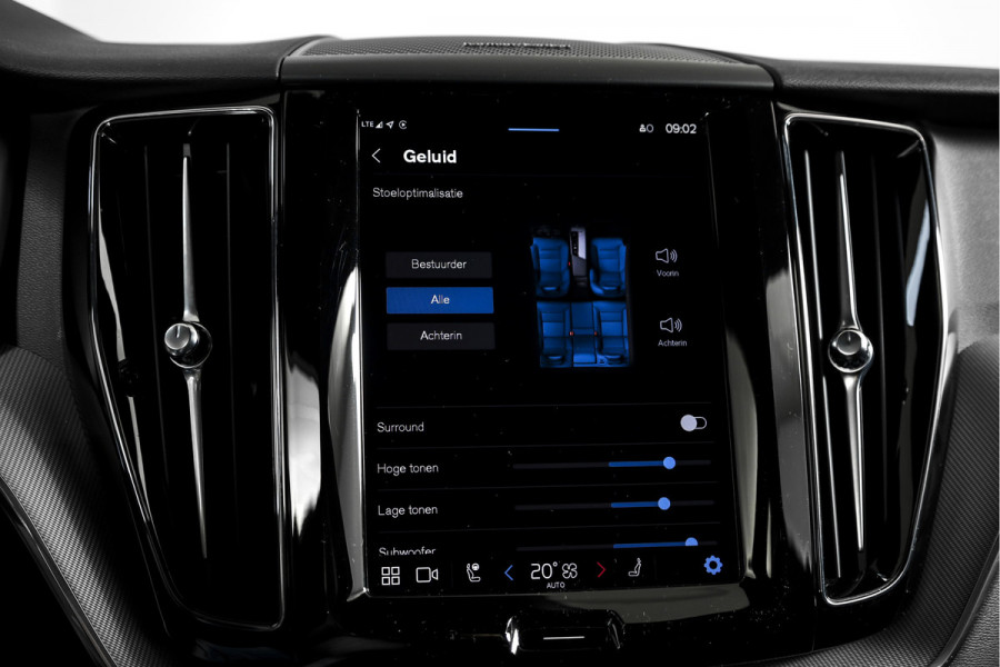 Volvo XC60 2.0 T8 Plug-in hybrid AWD Plus Dark | S/K-Panodak | Dig. Cockpit | Adapt. Cruise | Harman/Kardon | Memory Stoelen | Elek. Klep | Stoel-+stuurverw. | 360 Camera | NAV+App. Connect | LM 20" | 0212