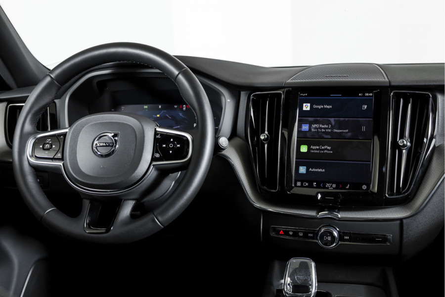 Volvo XC60 2.0 T8 Plug-in hybrid AWD Plus Dark | S/K-Panodak | Dig. Cockpit | Adapt. Cruise | Harman/Kardon | Memory Stoelen | Elek. Klep | Stoel-+stuurverw. | 360 Camera | NAV+App. Connect | LM 20" | 0212