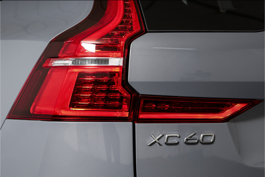 Volvo XC60 2.0 T8 Plug-in hybrid AWD Plus Dark | S/K-Panodak | Dig. Cockpit | Adapt. Cruise | Harman/Kardon | Memory Stoelen | Elek. Klep | Stoel-+stuurverw. | 360 Camera | NAV+App. Connect | LM 20" | 0212