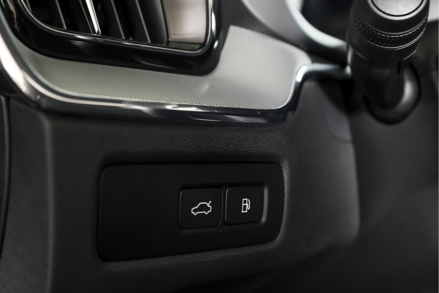Volvo XC60 2.0 T8 Plug-in hybrid AWD Plus Dark | S/K-Panodak | Dig. Cockpit | Adapt. Cruise | Harman/Kardon | Memory Stoelen | Elek. Klep | Stoel-+stuurverw. | 360 Camera | NAV+App. Connect | LM 20" | 0212
