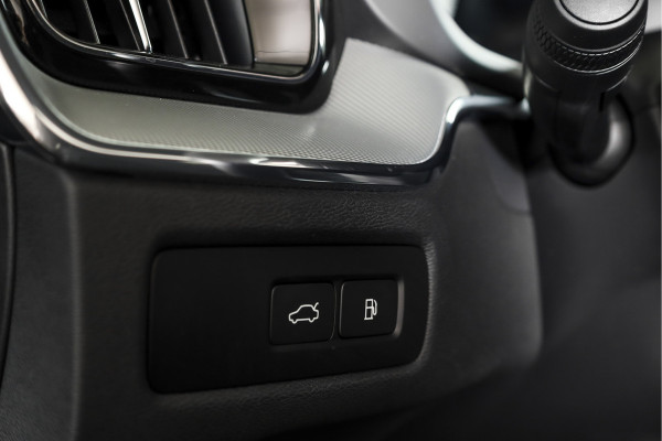 Volvo XC60 2.0 T8 Plug-in hybrid AWD Plus Dark | S/K-Panodak | Dig. Cockpit | Adapt. Cruise | Harman/Kardon | Memory Stoelen | Elek. Klep | Stoel-+stuurverw. | 360 Camera | NAV+App. Connect | LM 20" | 0212