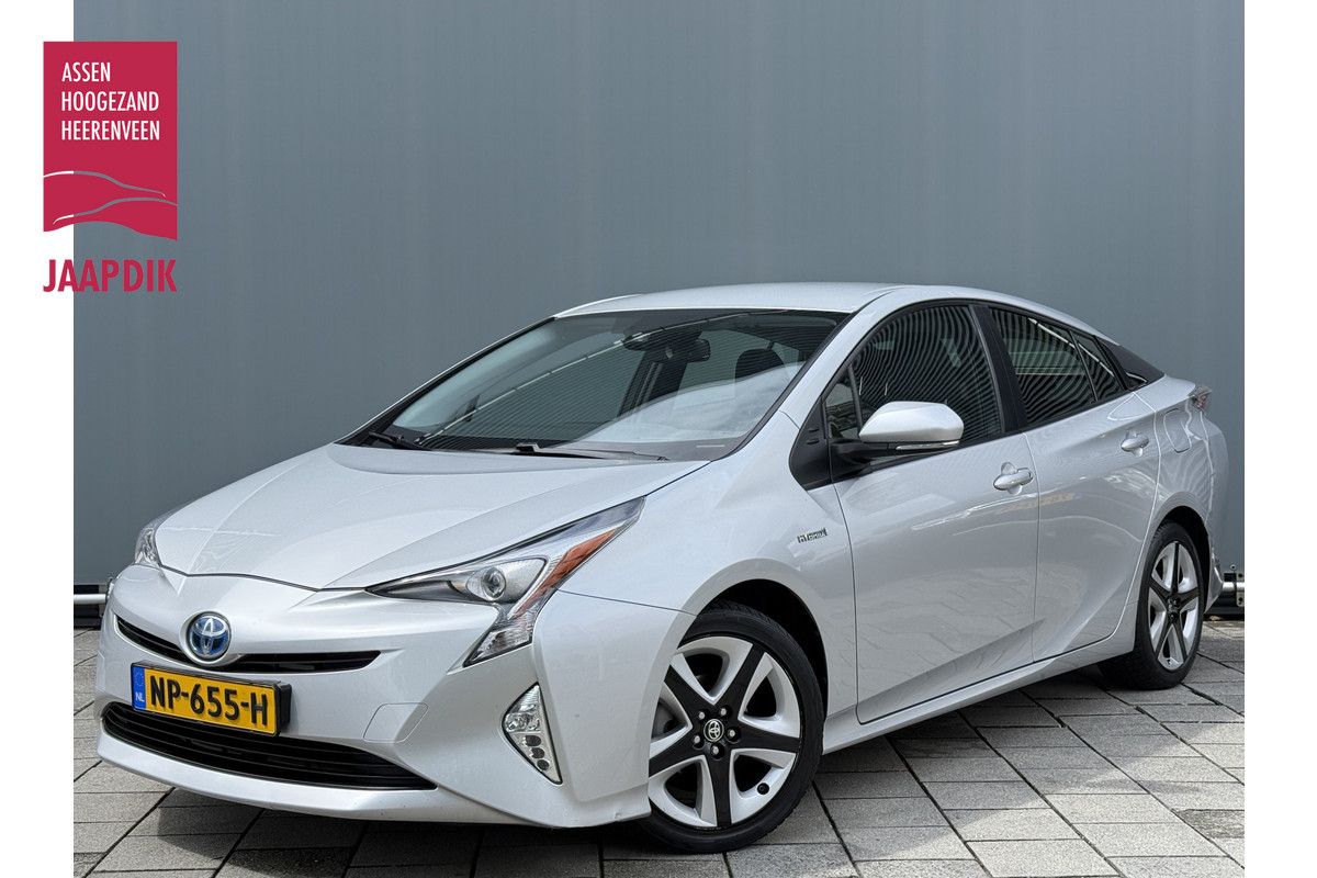 Toyota Prius BWJ 2017 | 1.8 98 PK Dynamic AUTOMAAT | CLIMA | CAMERA | CRUISE | NAVI | PDC |