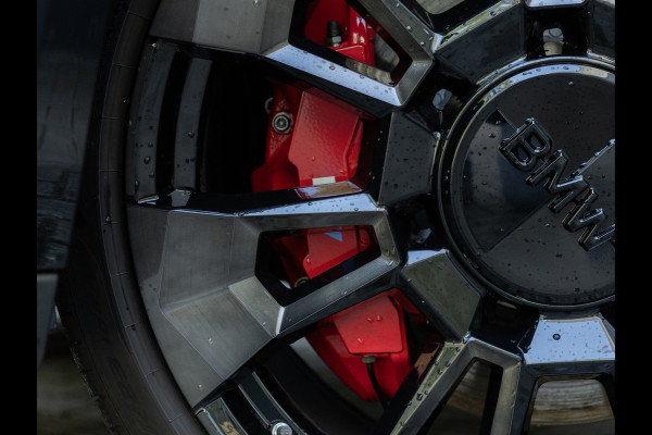 BMW XM PHEV - V8 - Driving Ass Prof - Bowers & Wilkins - Trekhaak
