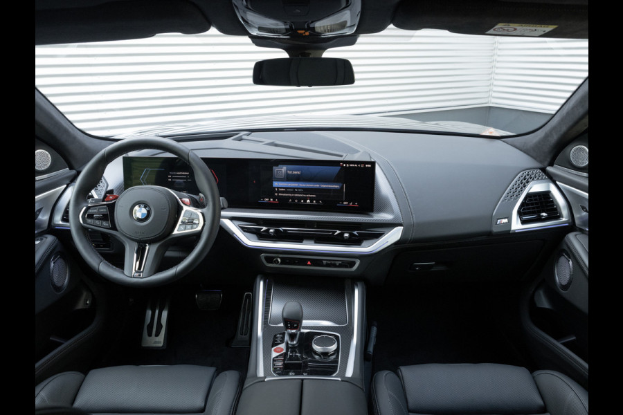 BMW XM PHEV - V8 - Driving Ass Prof - Bowers & Wilkins - Trekhaak