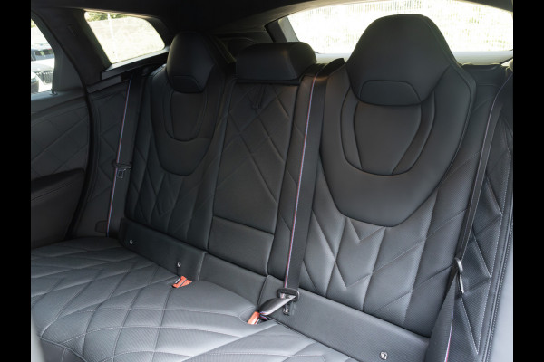 BMW XM PHEV - V8 - Driving Ass Prof - Bowers & Wilkins - Trekhaak