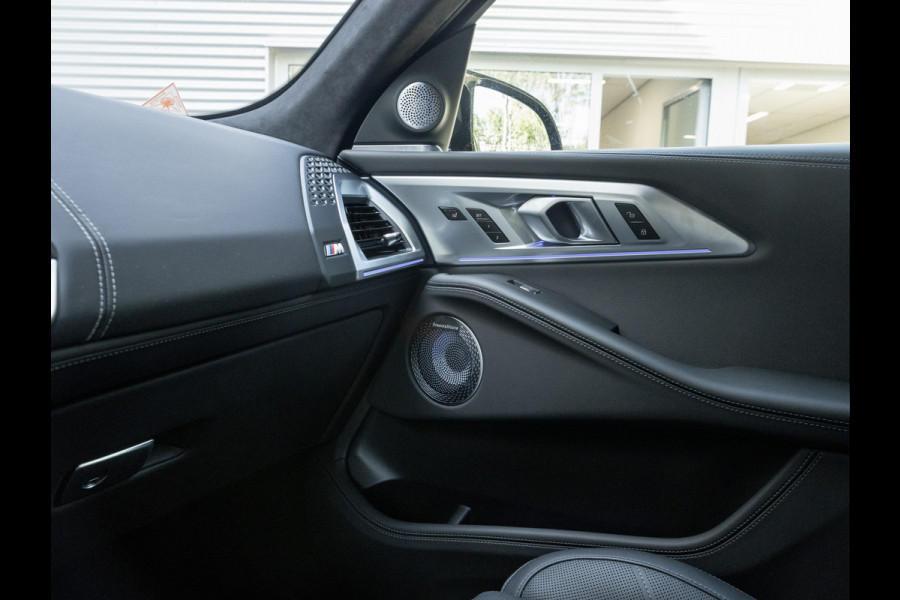 BMW XM PHEV - V8 - Driving Ass Prof - Bowers & Wilkins - Trekhaak
