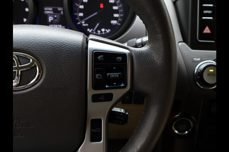 Toyota Land Cruiser 4.0 V6 Executive 5 p | Leder | JBL | 360 Camera