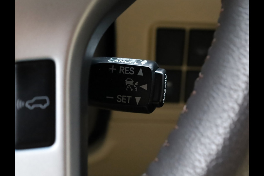 Toyota Land Cruiser 4.0 V6 Executive 5 p | Leder | JBL | 360 Camera