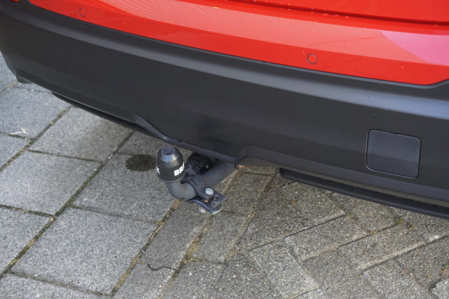 Nissan QASHQAI 1.3 DIG-T 140PK/Trekhaak/All-Seasonbanden/ AppleCarplay-Navigatie