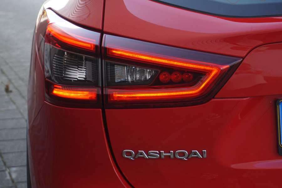 Nissan QASHQAI 1.3 DIG-T 140PK/Trekhaak/All-Seasonbanden/ AppleCarplay-Navigatie