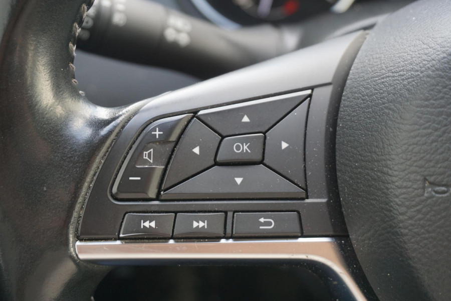 Nissan QASHQAI 1.3 DIG-T 140PK/Trekhaak/All-Seasonbanden/ AppleCarplay-Navigatie