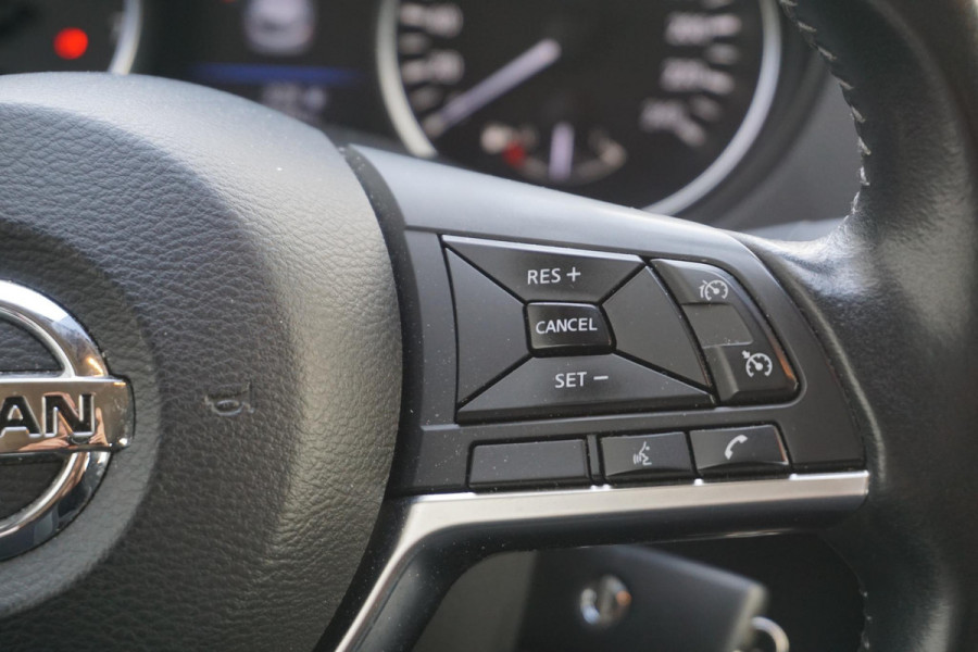 Nissan QASHQAI 1.3 DIG-T 140PK/Trekhaak/All-Seasonbanden/ AppleCarplay-Navigatie