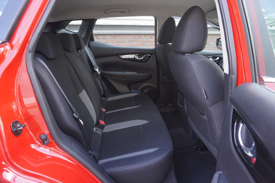Nissan QASHQAI 1.3 DIG-T 140PK/Trekhaak/All-Seasonbanden/ AppleCarplay-Navigatie
